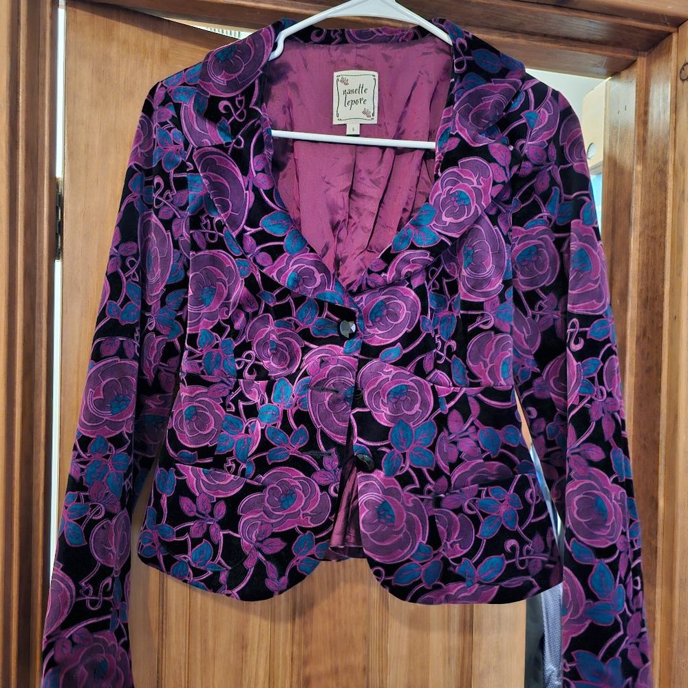 Jacquard floral jacket